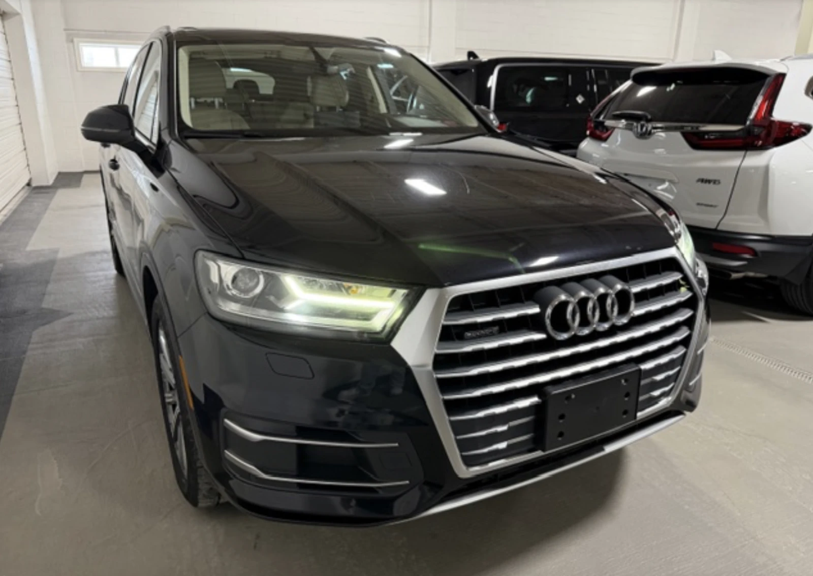 Audi Q7 Komfort* КОжа* Подгрев* Keyless* NAVI, снимка 2 - Автомобили и джипове - 53880666