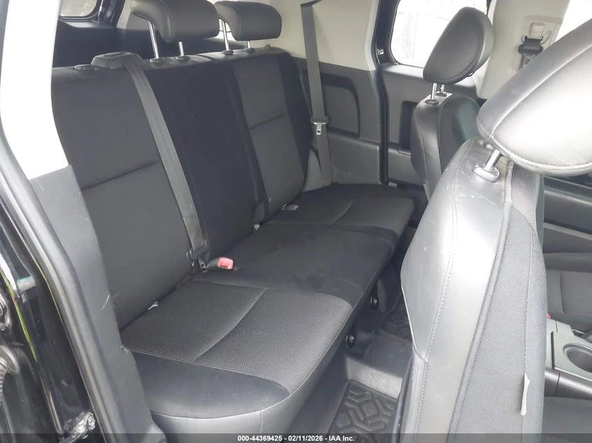 Toyota Fj cruiser 4.0l, снимка 8 - Автомобили и джипове - 53941313