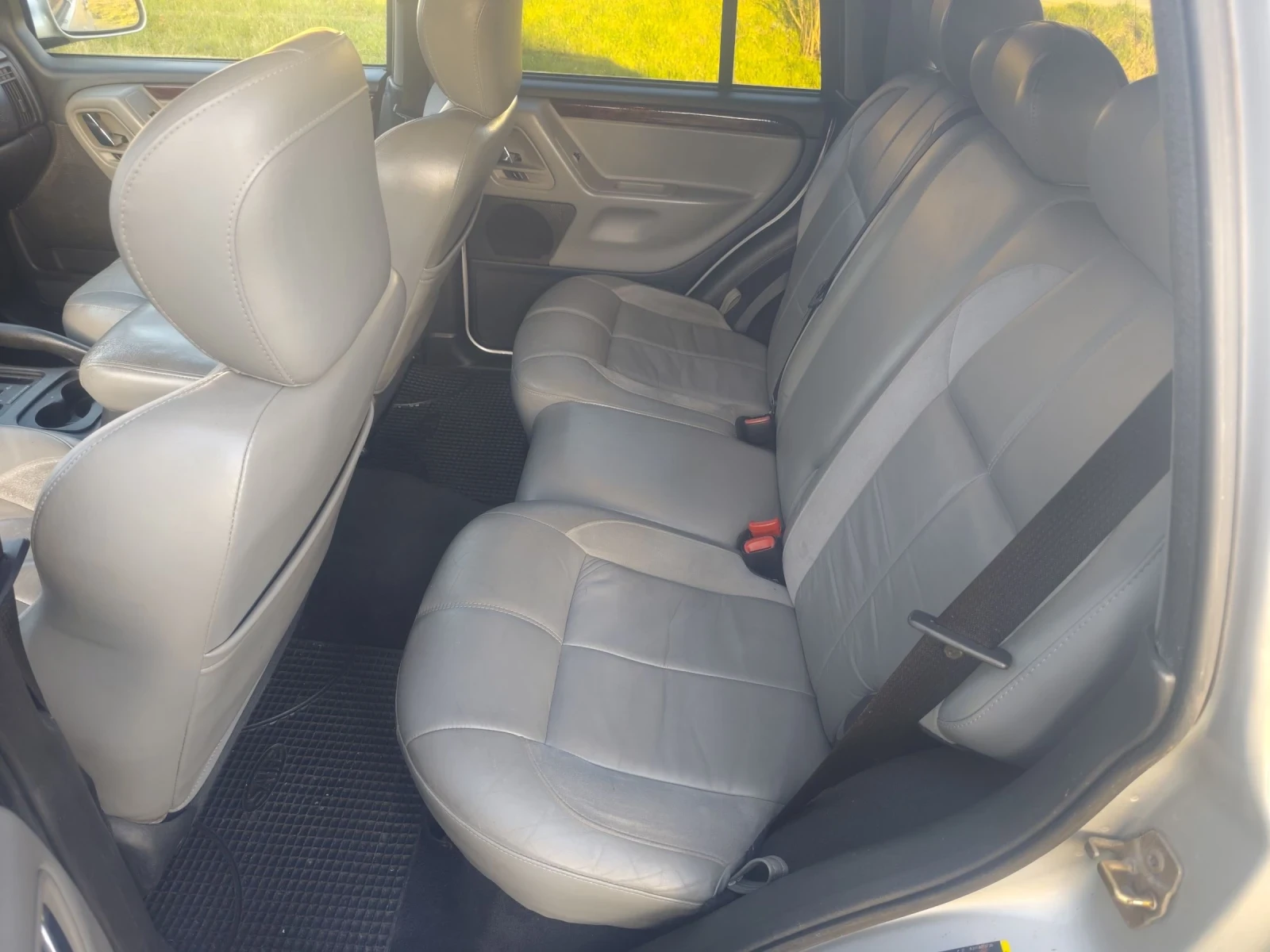 Jeep Grand cherokee 2.7 CRD, снимка 9 - Автомобили и джипове - 54178304