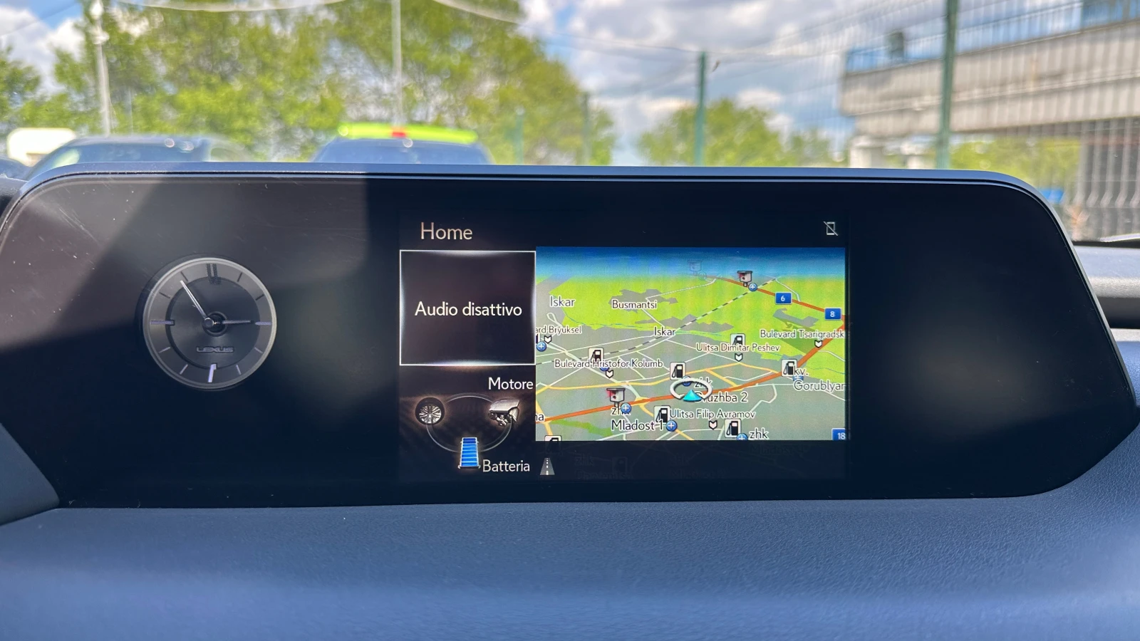Lexus UX 250h 2.0 Hybrid, Гаранция, снимка 14 - Автомобили и джипове - 54414713