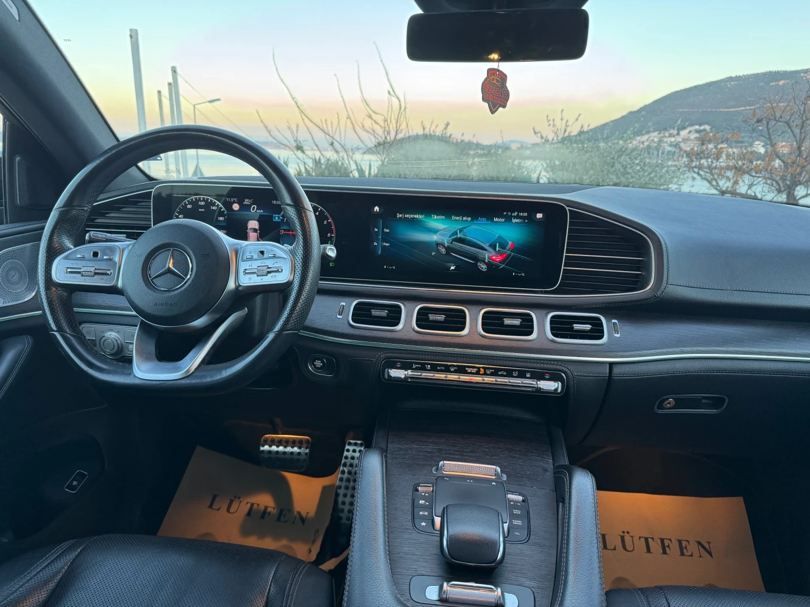 Mercedes-Benz GLE 350 AMG , снимка 9 - Автомобили и джипове - 55084166