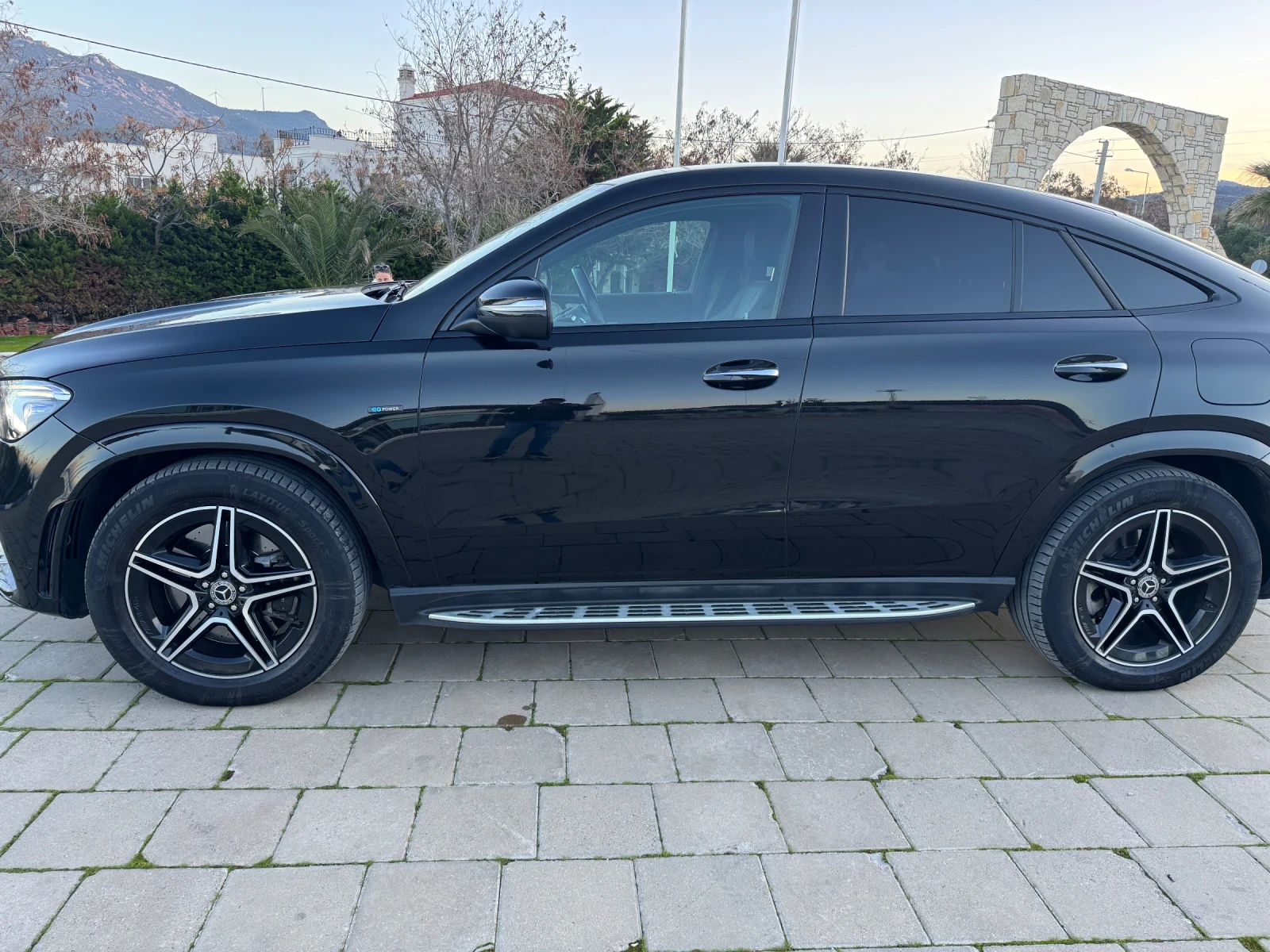 Mercedes-Benz GLE 350 AMG , снимка 4 - Автомобили и джипове - 55084166