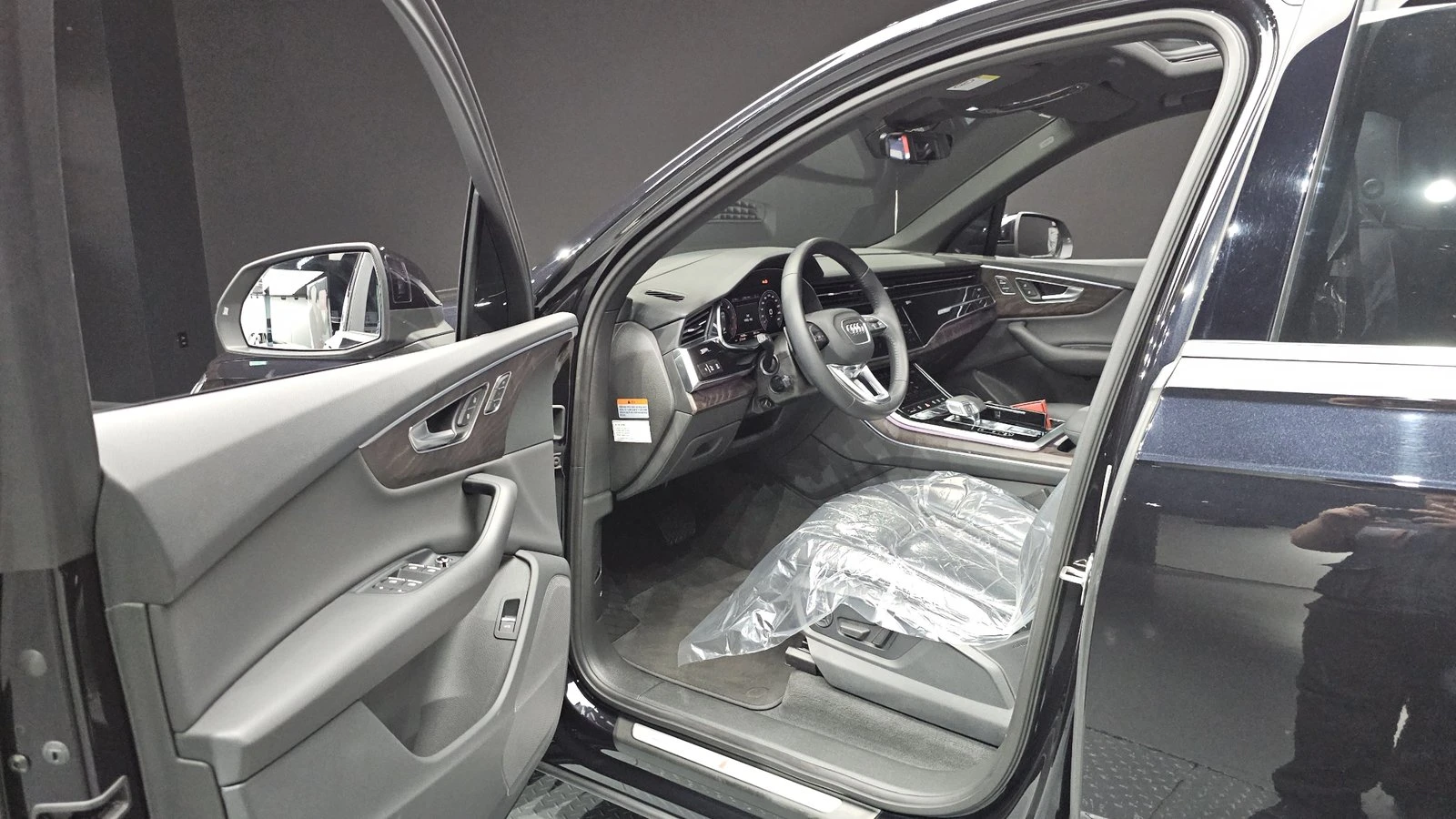 Audi Q7 45 TDI quattro* ЛЮК* HUD* 360* КРАЙНА ЦЕНА, снимка 10 - Автомобили и джипове - 55336581