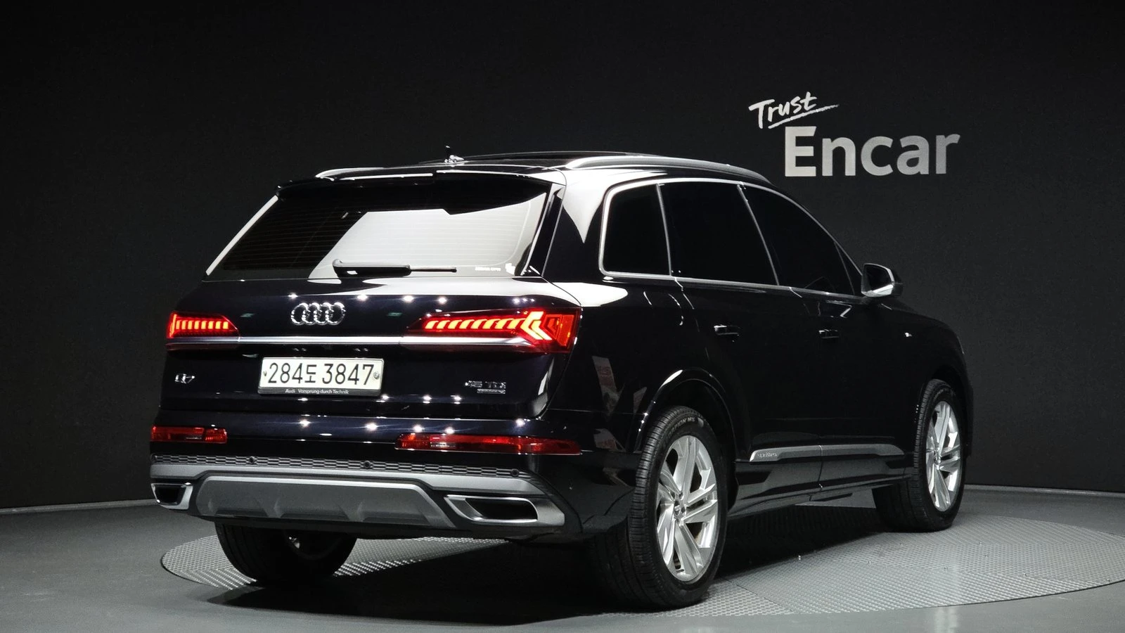 Audi Q7 45 TDI quattro* ЛЮК* HUD* 360* КРАЙНА ЦЕНА, снимка 2 - Автомобили и джипове - 55336581