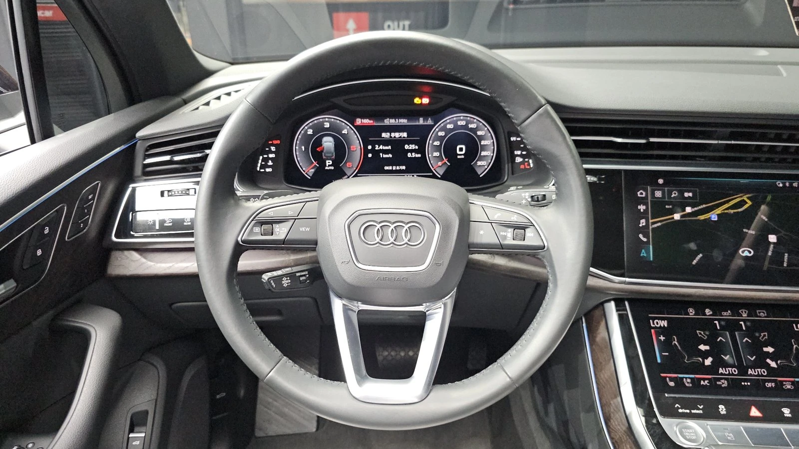 Audi Q7 45 TDI quattro* ЛЮК* HUD* 360* КРАЙНА ЦЕНА, снимка 13 - Автомобили и джипове - 55336581