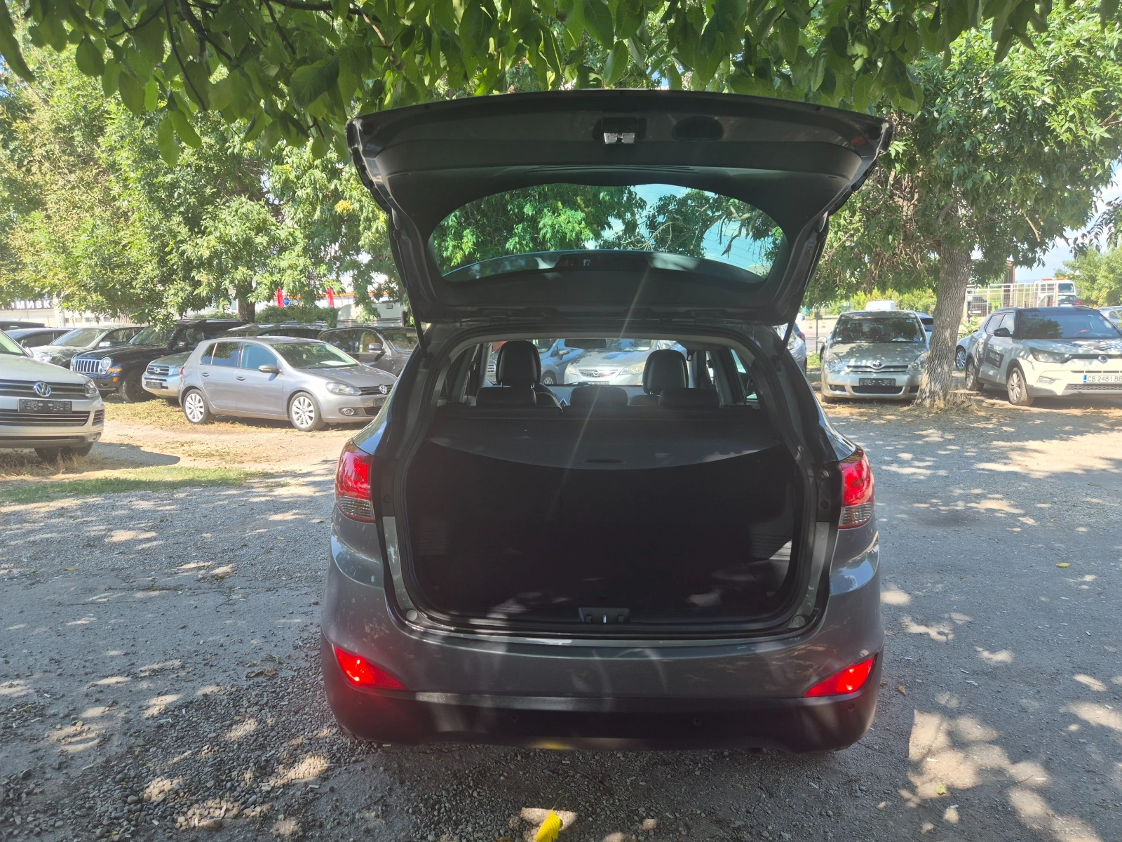 Hyundai IX35 2.0CRDI 4Х4 КОЖЕН САЛОН КАМЕРА ВНОС ИТАЛИЯ , снимка 13 - Автомобили и джипове - 55616386