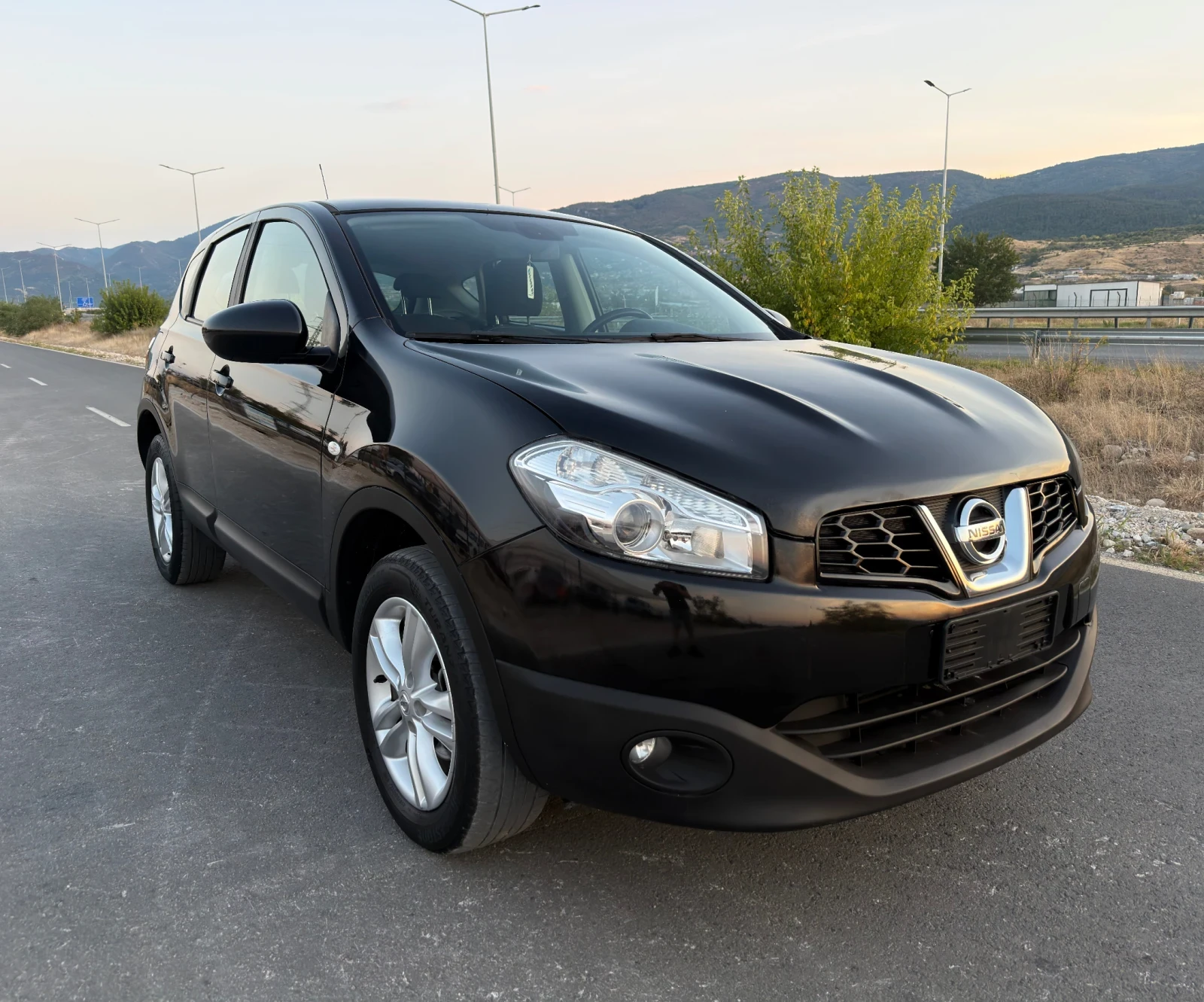 Nissan Qashqai 138000KM/Navi, снимка 3 - Автомобили и джипове - 56149511