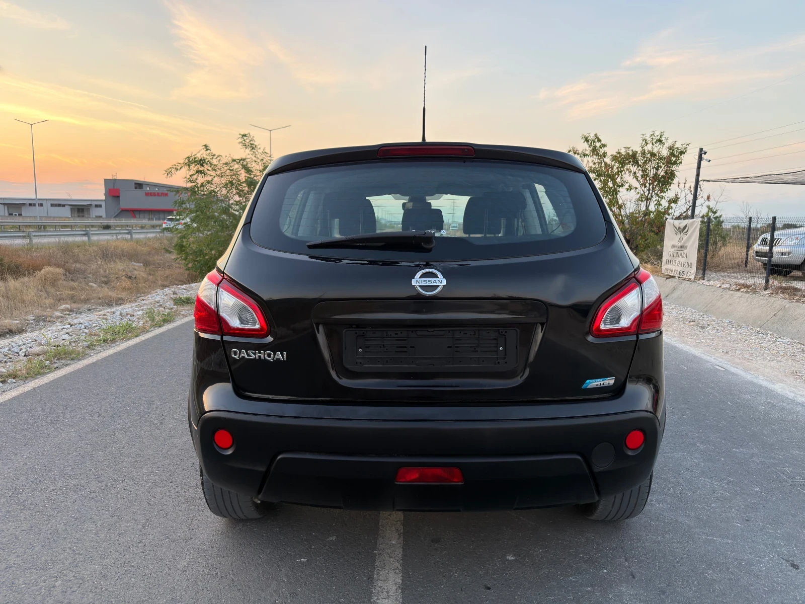 Nissan Qashqai 138000KM/Navi, снимка 6 - Автомобили и джипове - 56149511