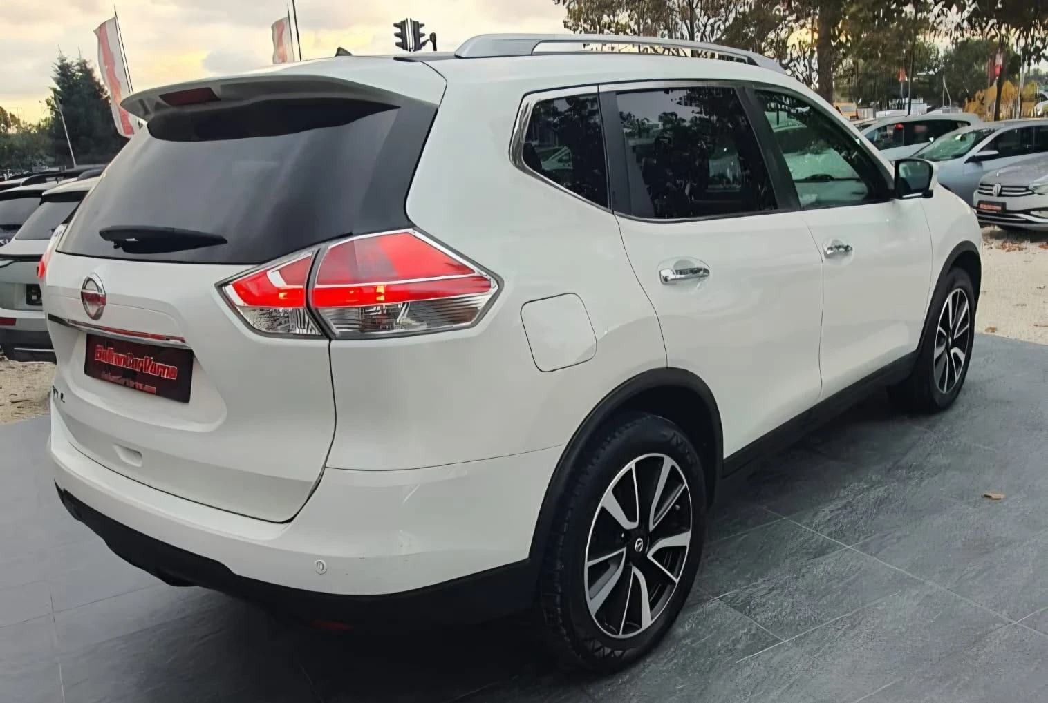 Nissan X-trail 1.6DCI 130 4WD ALL MODE Tekna | Mobile.bg � ����������� 4
