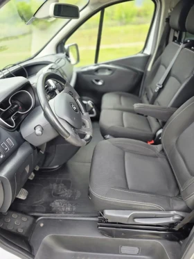 Renault Trafic 2.0 Пътнически, снимка 13