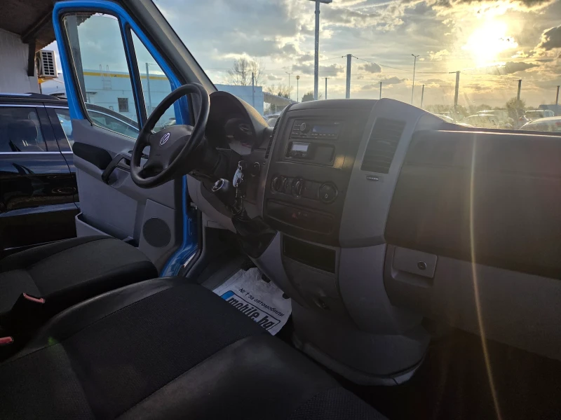 VW Crafter БОРДОВИ, снимка 12 - Бусове и автобуси - 52676751