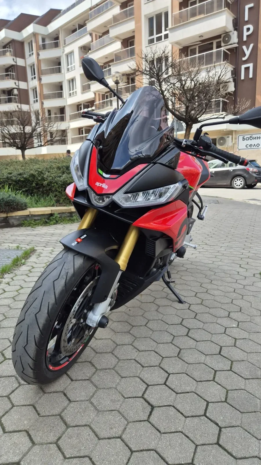 Aprilia Tuono V4 1100 - изображение 2