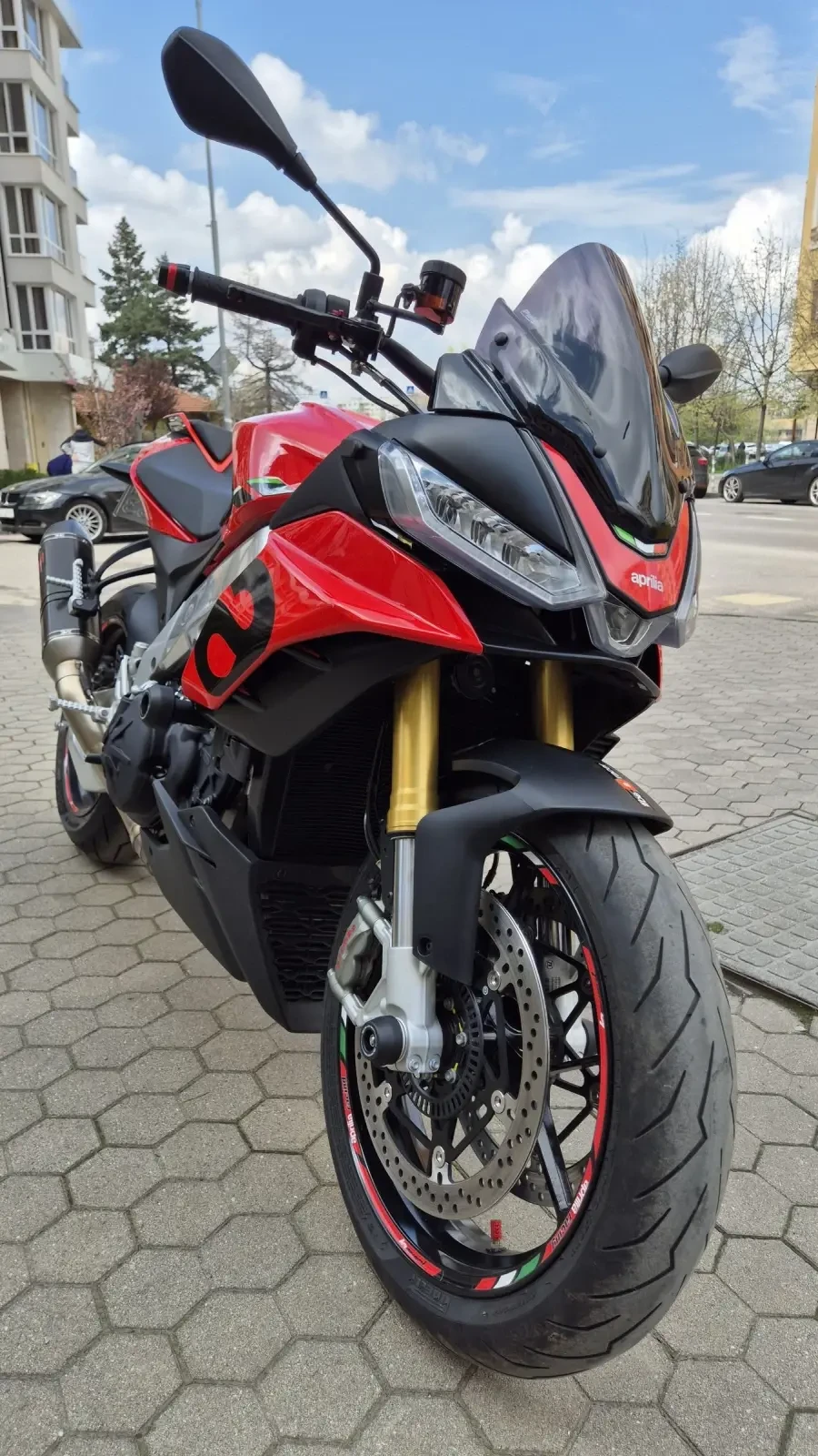 Aprilia Tuono V4 1100 - изображение 8