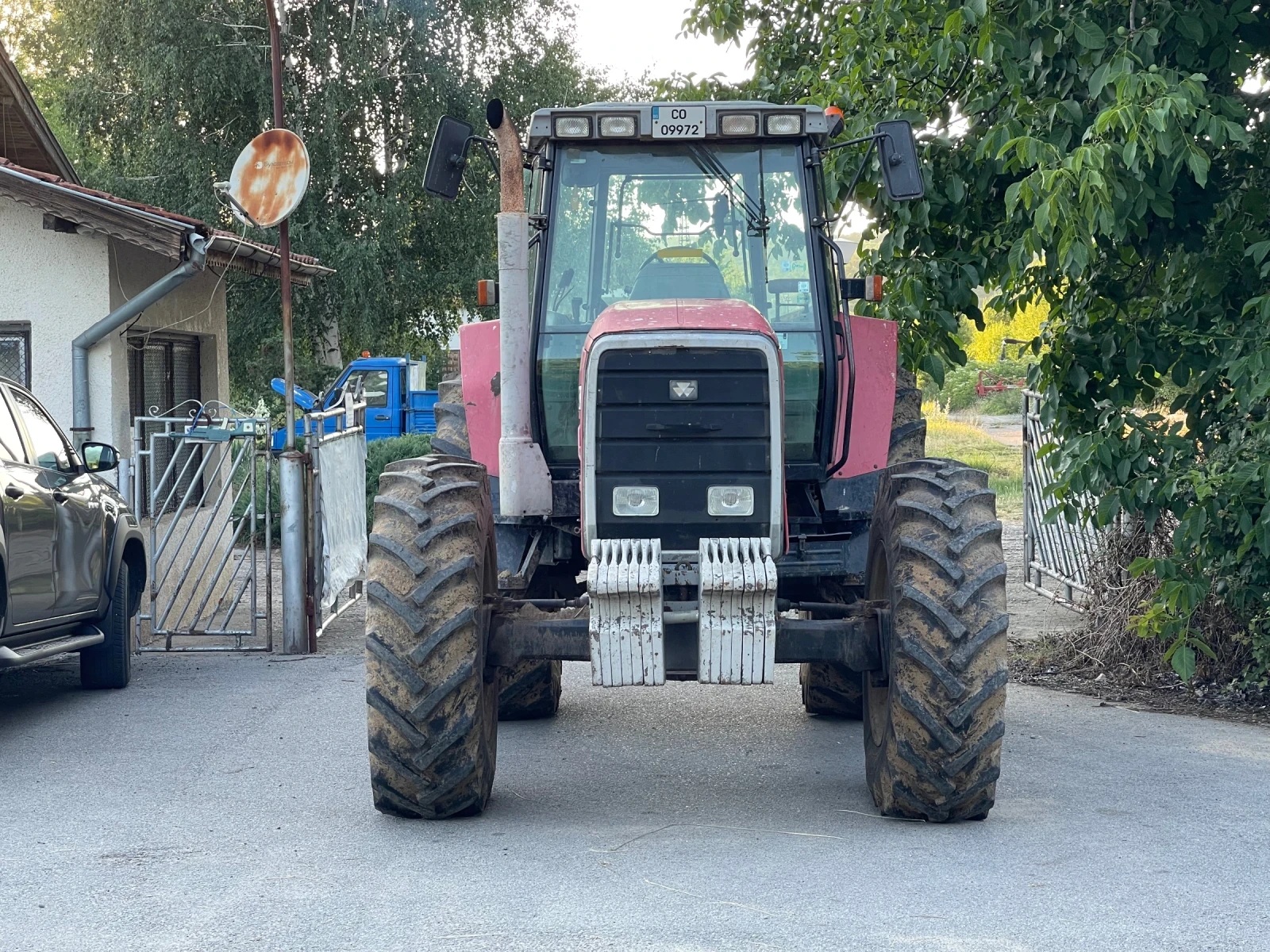 Трактор Massey 8140   НОВ ДВИГАТЕЛ 170к.с. - изображение 2
