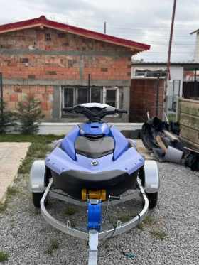 Джет Bombardier Sea Doo Spark чисто нов още гаранционен, снимка 2 - Воден транспорт - 49546409