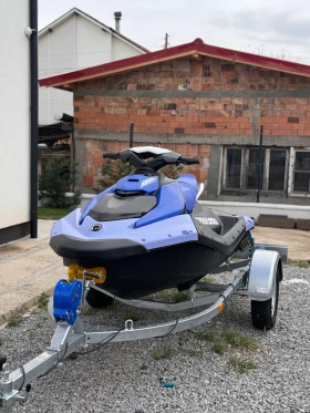 Джет Bombardier Sea Doo Spark чисто нов още гаранционен, снимка 1 - Воден транспорт - 49546409