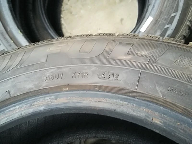 Гуми Зимни 205/65R15, снимка 6 - Гуми и джанти - 23685138