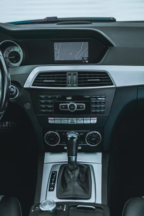 Mercedes-Benz C 220 2.2CDI Avantgarde AMG line, снимка 13