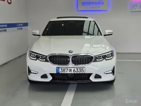 BMW 320 i Luxury* HEAD-UP* DISTRONIC* SUNROOF* ПАМЕТ* , снимка 5