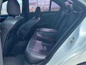 Mercedes-Benz C 300 * 4MATIC * ПОДГРЕВ * КАМЕРА * NAVI, снимка 14