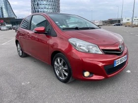 Toyota Yaris 1.4D-4D-AUTOMAT-NAVI-камера, снимка 2