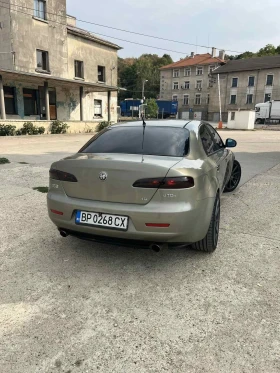 Alfa Romeo 159   1.9JTDm 150hp sedan  | Mobile.bg    8
