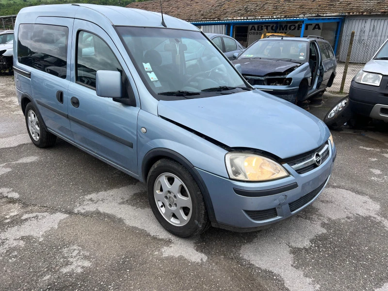 Opel Combo 1.7 cdti, снимка 4 - Автомобили и джипове - 46651299