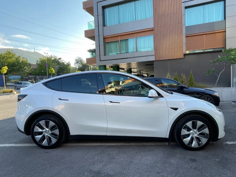 Tesla Model Y LONG RANGE / DUAL AWD, снимка 6 - Автомобили и джипове - 47448041