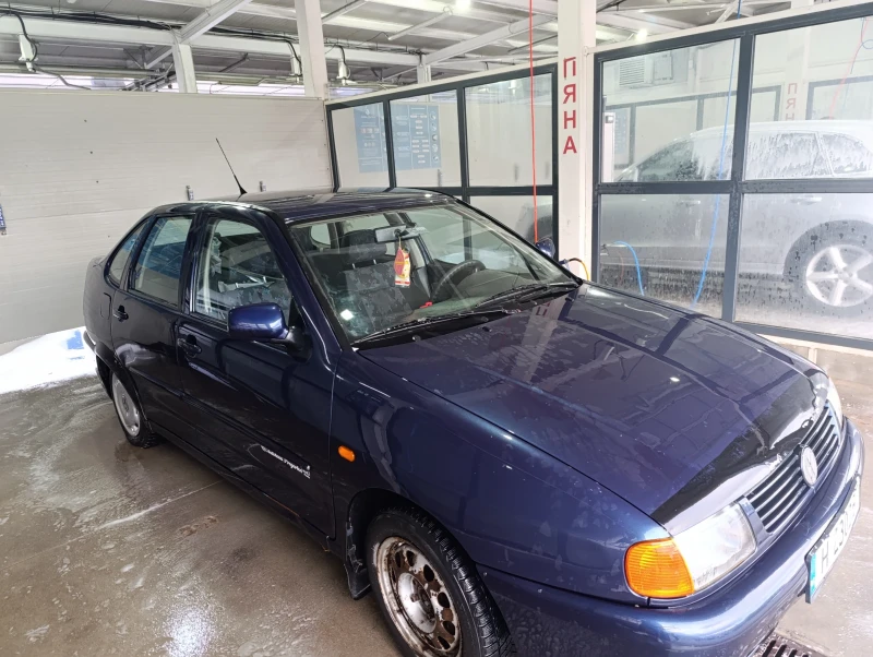 VW Polo, снимка 5 - Автомобили и джипове - 47248033