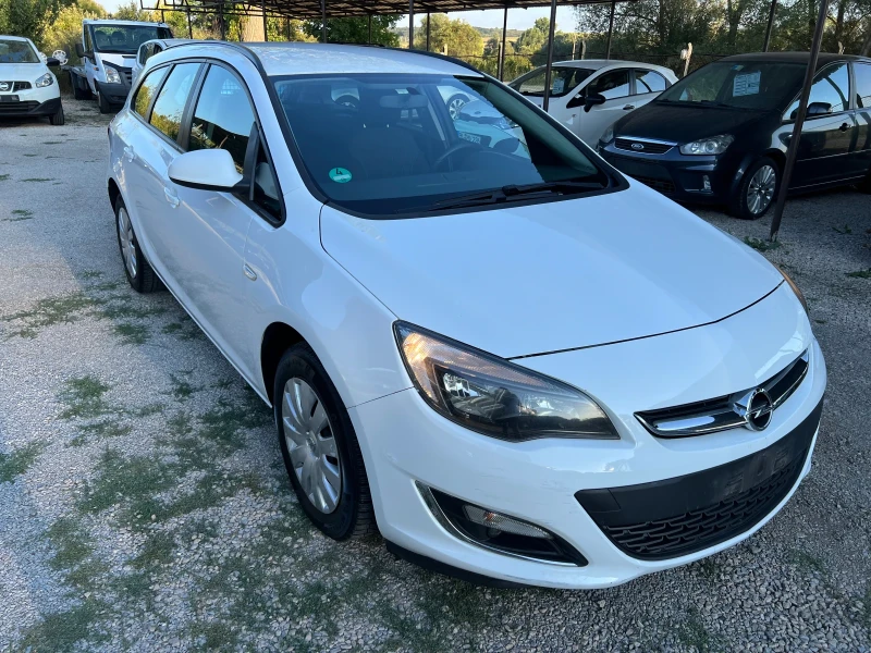 Opel Astra 1.7CDTI, снимка 3 - Автомобили и джипове - 48443605