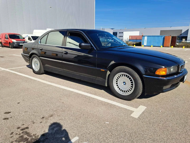 BMW 750 750iL 5.4 V12, снимка 16 - Автомобили и джипове - 48773645