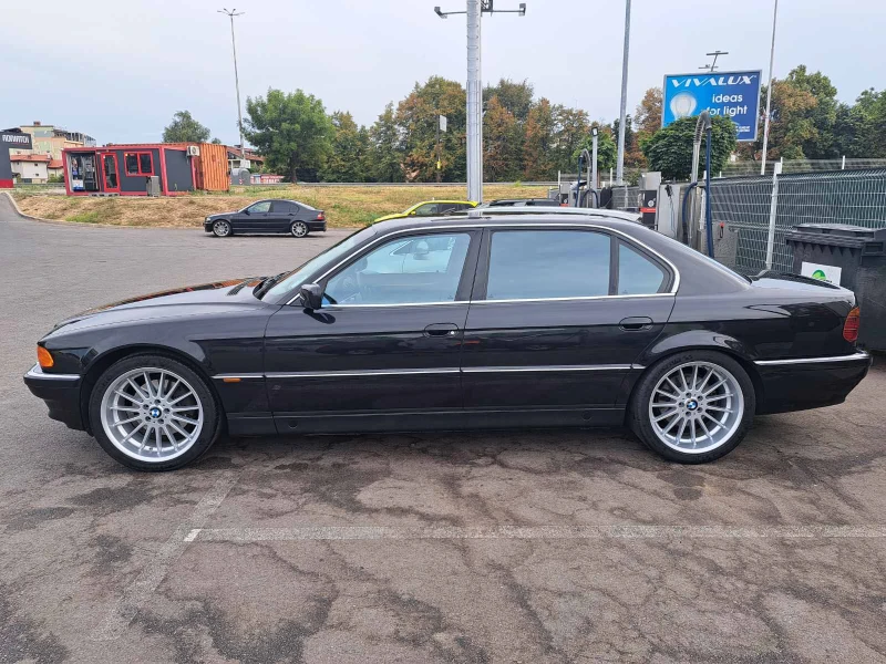 BMW 750 750iL 5.4 V12, снимка 8 - Автомобили и джипове - 48773645