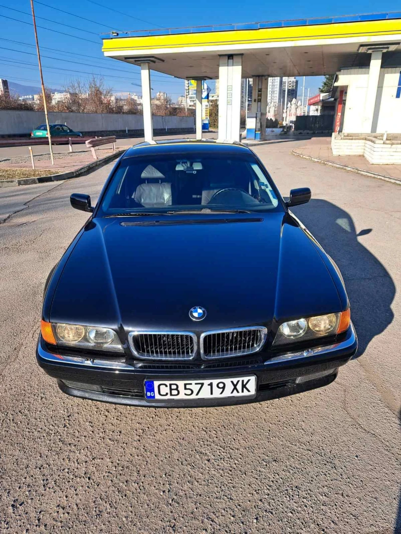 BMW 750 750iL 5.4 V12, снимка 1 - Автомобили и джипове - 48773645