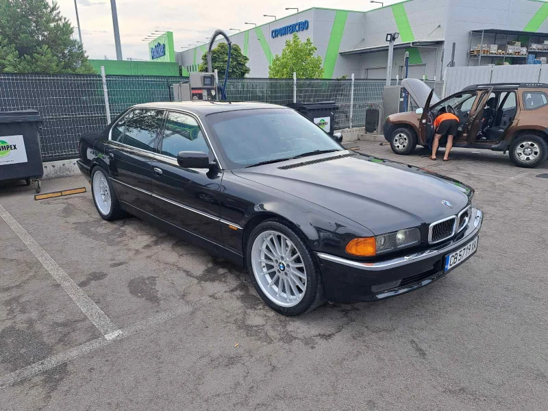 BMW 750 750iL 5.4 V12, снимка 14 - Автомобили и джипове - 48773645