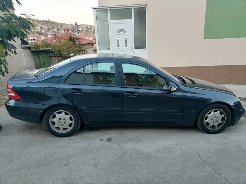 Mercedes-Benz C 200 Compressor Бензин-Газ, снимка 3 - Автомобили и джипове - 49436623