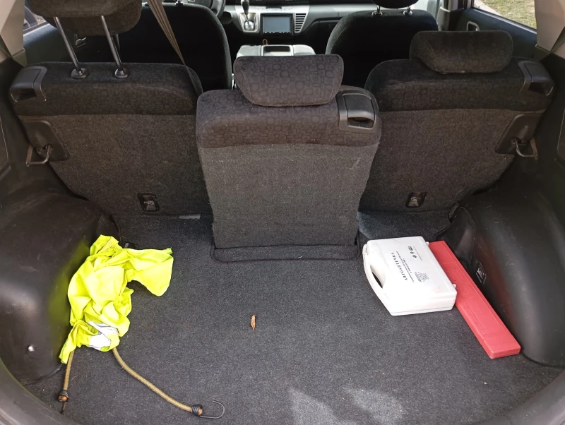 Honda Fr-v, снимка 9 - Автомобили и джипове - 49447815