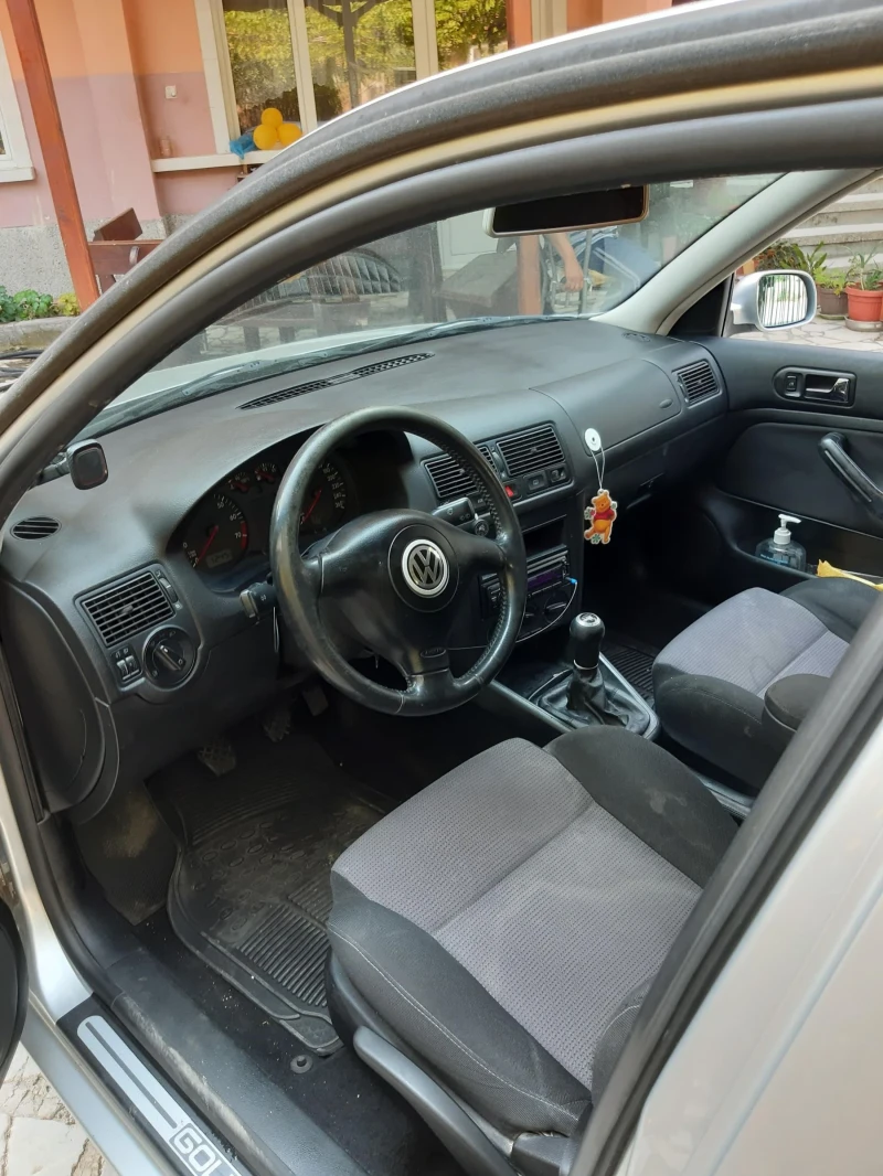 VW Golf, снимка 4 - Автомобили и джипове - 49508725