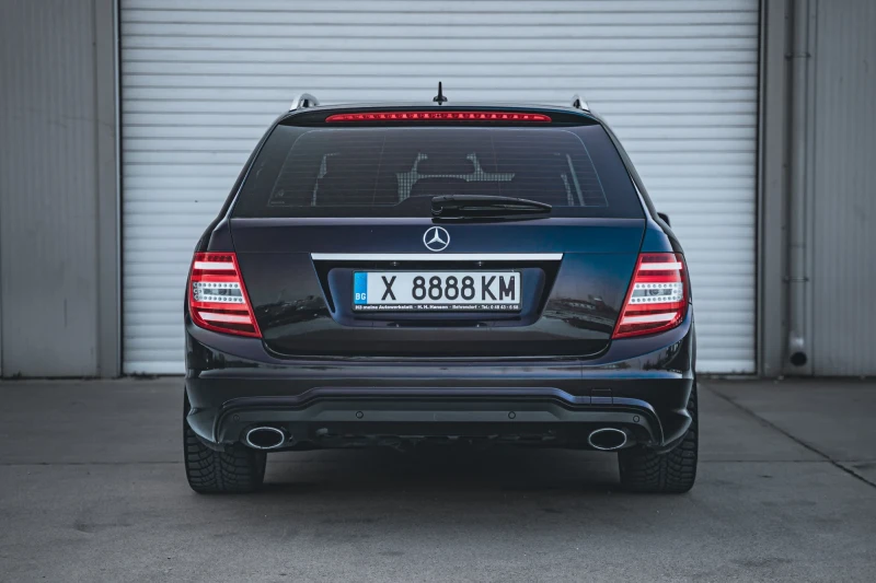 Mercedes-Benz C 220 2.2CDI Avantgarde AMG line, снимка 2 - Автомобили и джипове - 51134361