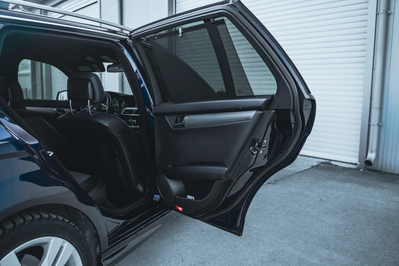 Mercedes-Benz C 220 2.2CDI Avantgarde AMG line, снимка 12 - Автомобили и джипове - 51134361