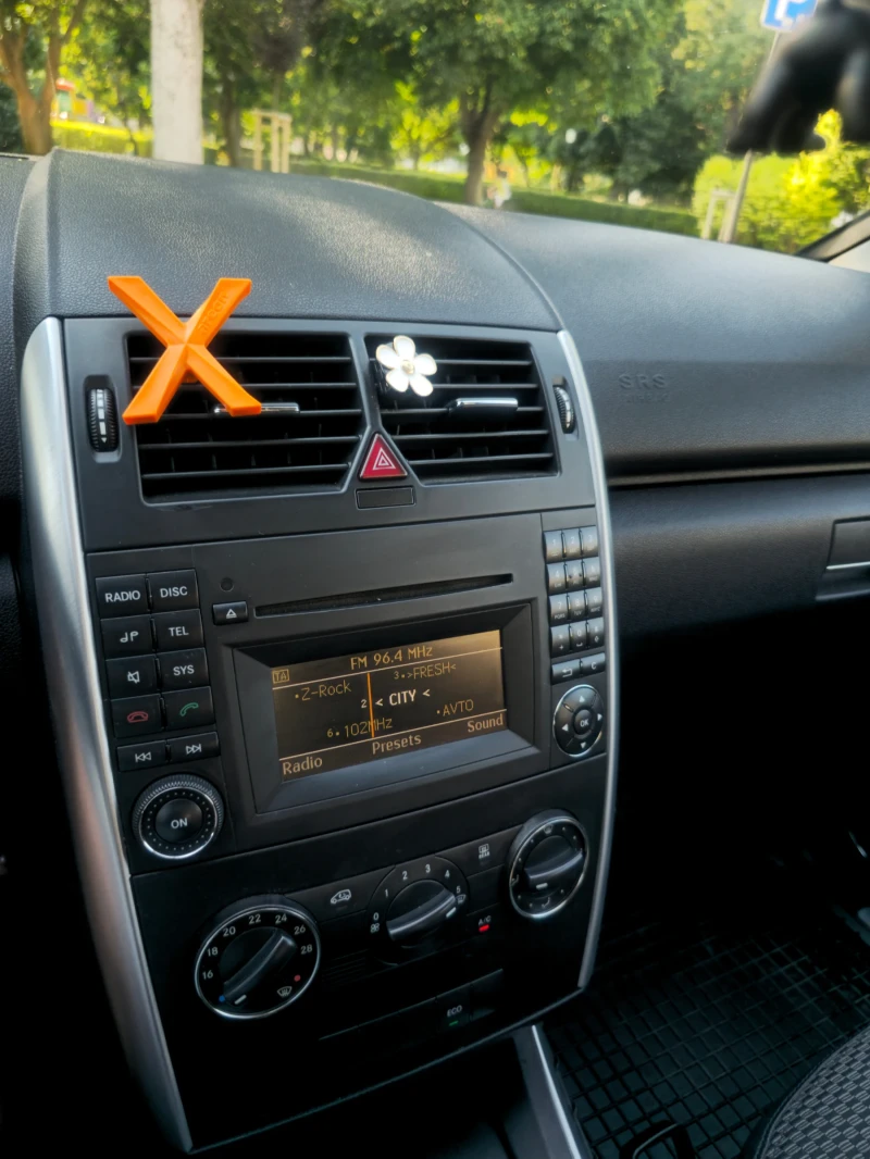 Mercedes-Benz A 160, снимка 15 - Автомобили и джипове - 52231837