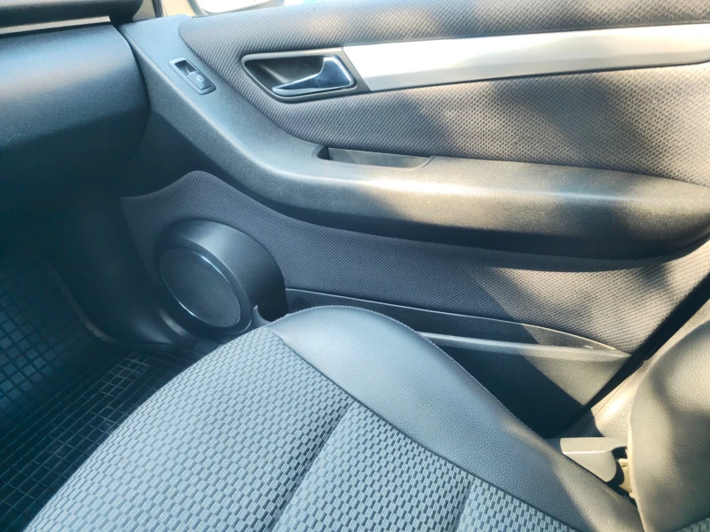 Mercedes-Benz A 160, снимка 9 - Автомобили и джипове - 52231837