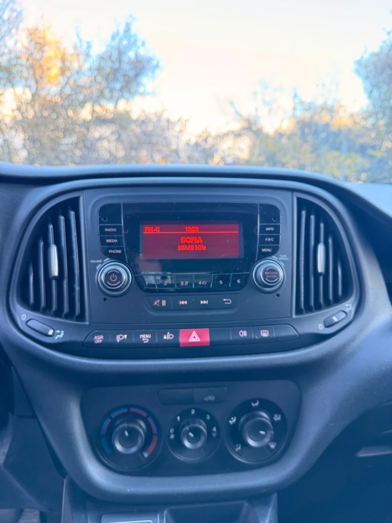 Fiat Doblo 1.6d Хладилен агрегат Carrier Xarios V200, снимка 8 - Автомобили и джипове - 52298256