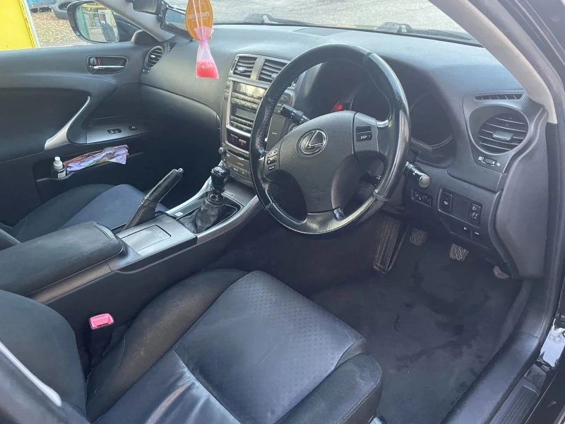 Lexus IS 220d 220D, снимка 10 - Автомобили и джипове - 52990241