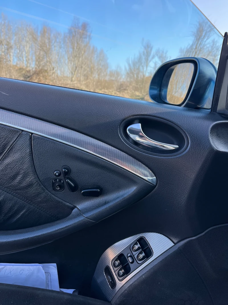 Mercedes-Benz CLK 320 LPG, снимка 11 - Автомобили и джипове - 53010313