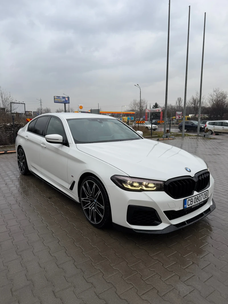 BMW 540 НЕРАЗЛИЧИМА ОТ НОВА НАПЪЛНО ОБСЛУЖЕНА КАСКО-ПЛАТЕН, снимка 11 - Автомобили и джипове - 53447373