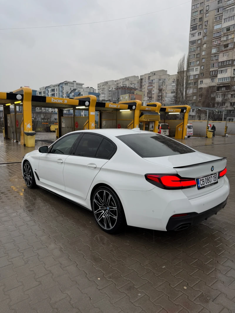 BMW 540 НЕРАЗЛИЧИМА ОТ НОВА НАПЪЛНО ОБСЛУЖЕНА КАСКО-ПЛАТЕН, снимка 6 - Автомобили и джипове - 53447373