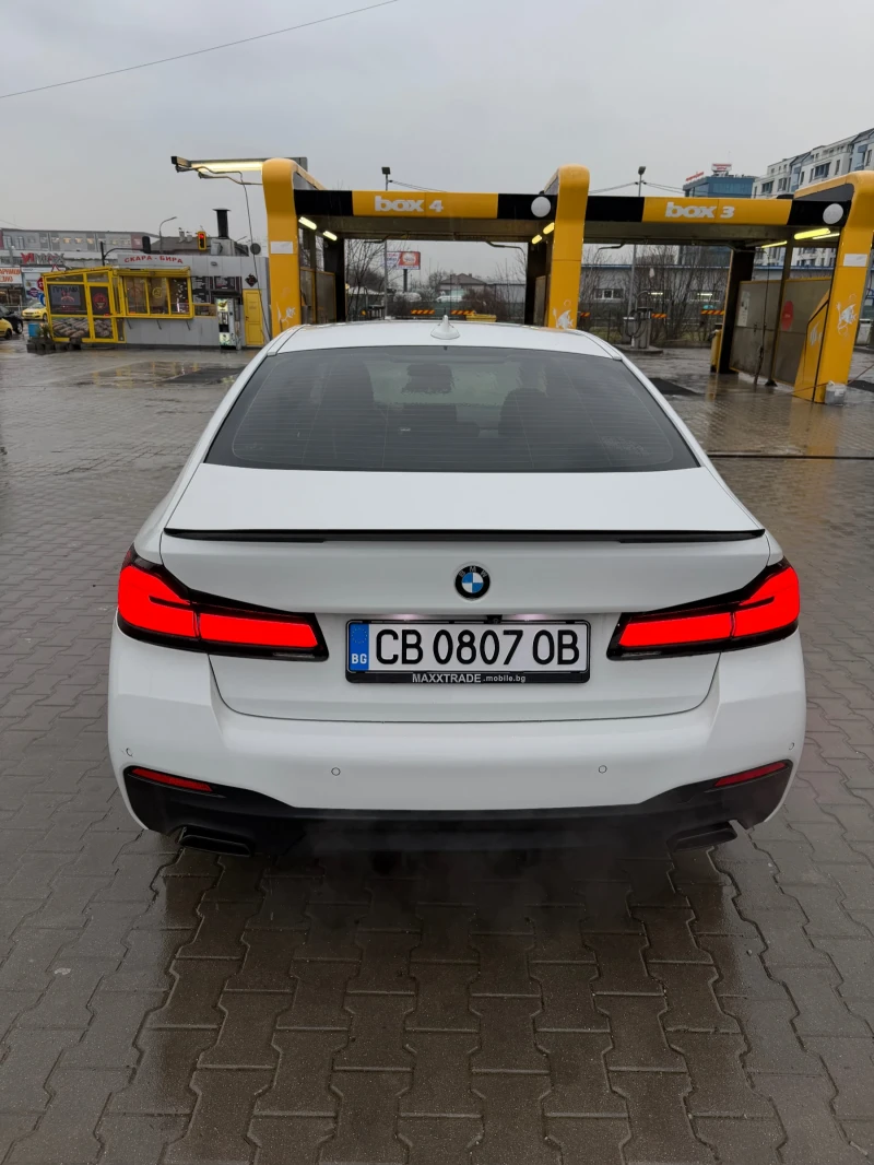 BMW 540 НЕРАЗЛИЧИМА ОТ НОВА НАПЪЛНО ОБСЛУЖЕНА КАСКО-ПЛАТЕН, снимка 8 - Автомобили и джипове - 53447373