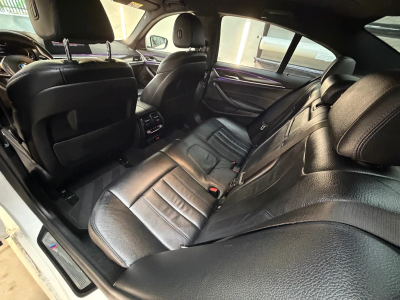 BMW 540 НЕРАЗЛИЧИМА ОТ НОВА НАПЪЛНО ОБСЛУЖЕНА КАСКО-ПЛАТЕН, снимка 15 - Автомобили и джипове - 53447373