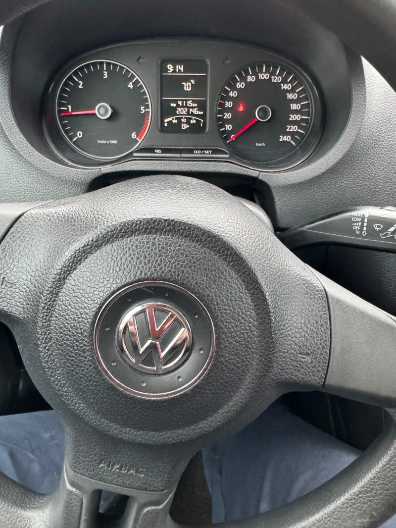 VW Polo, снимка 10 - Автомобили и джипове - 53483647