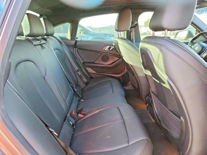BMW 228 xDrive Gran Coupe, снимка 10 - Автомобили и джипове - 53489644